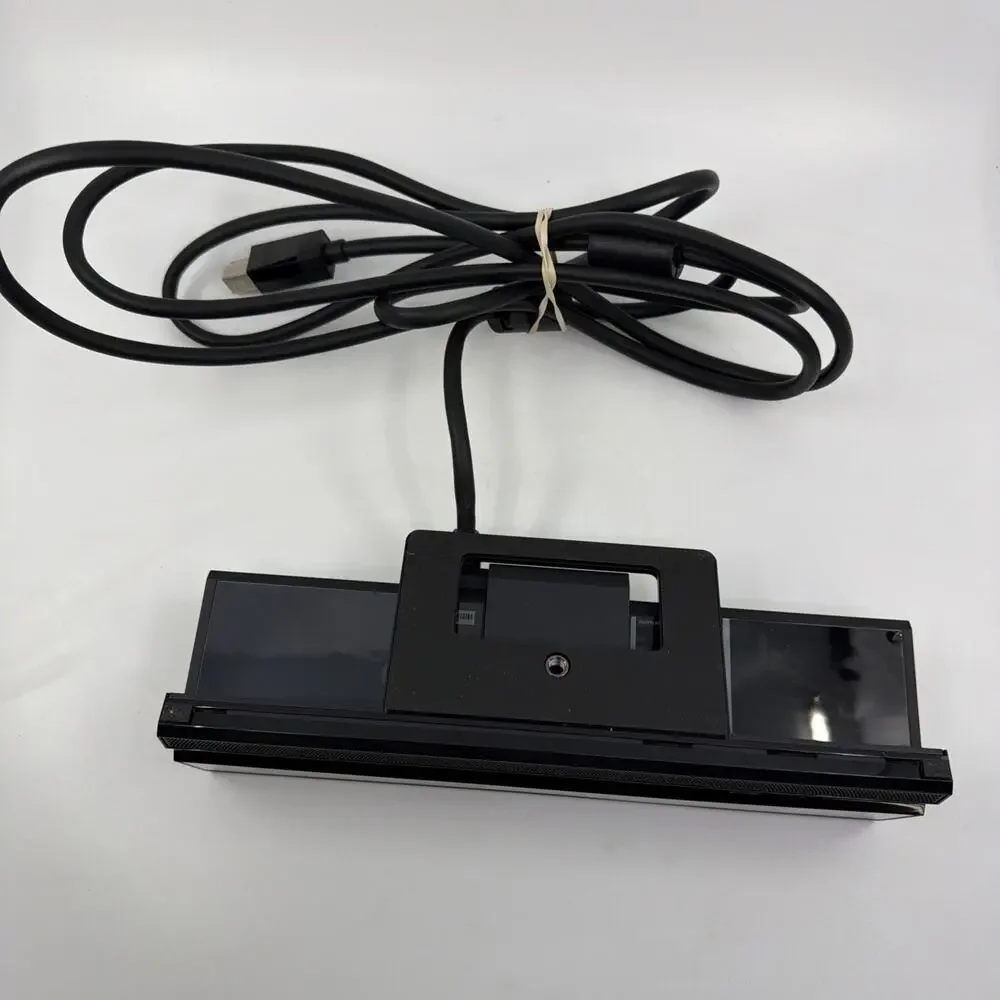 Xbox One Kinect Sensor w/ 5 Game Lot Mixed Genres Tested Microsoft Bundle